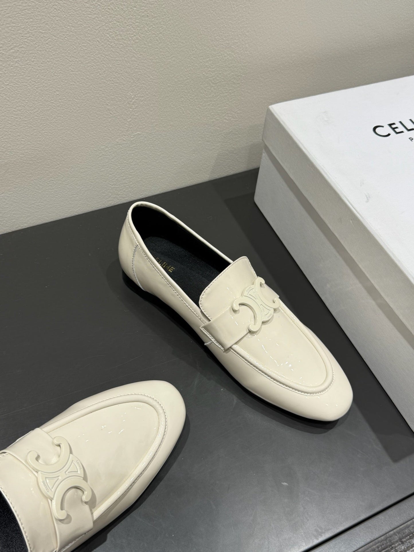 TRIOMPHE LOAFERS IN WHITE PATENT CALFSKIN - 35