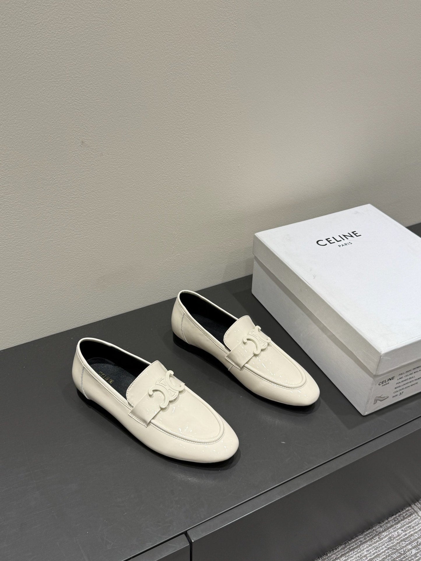 TRIOMPHE LOAFERS IN WHITE PATENT CALFSKIN - 35