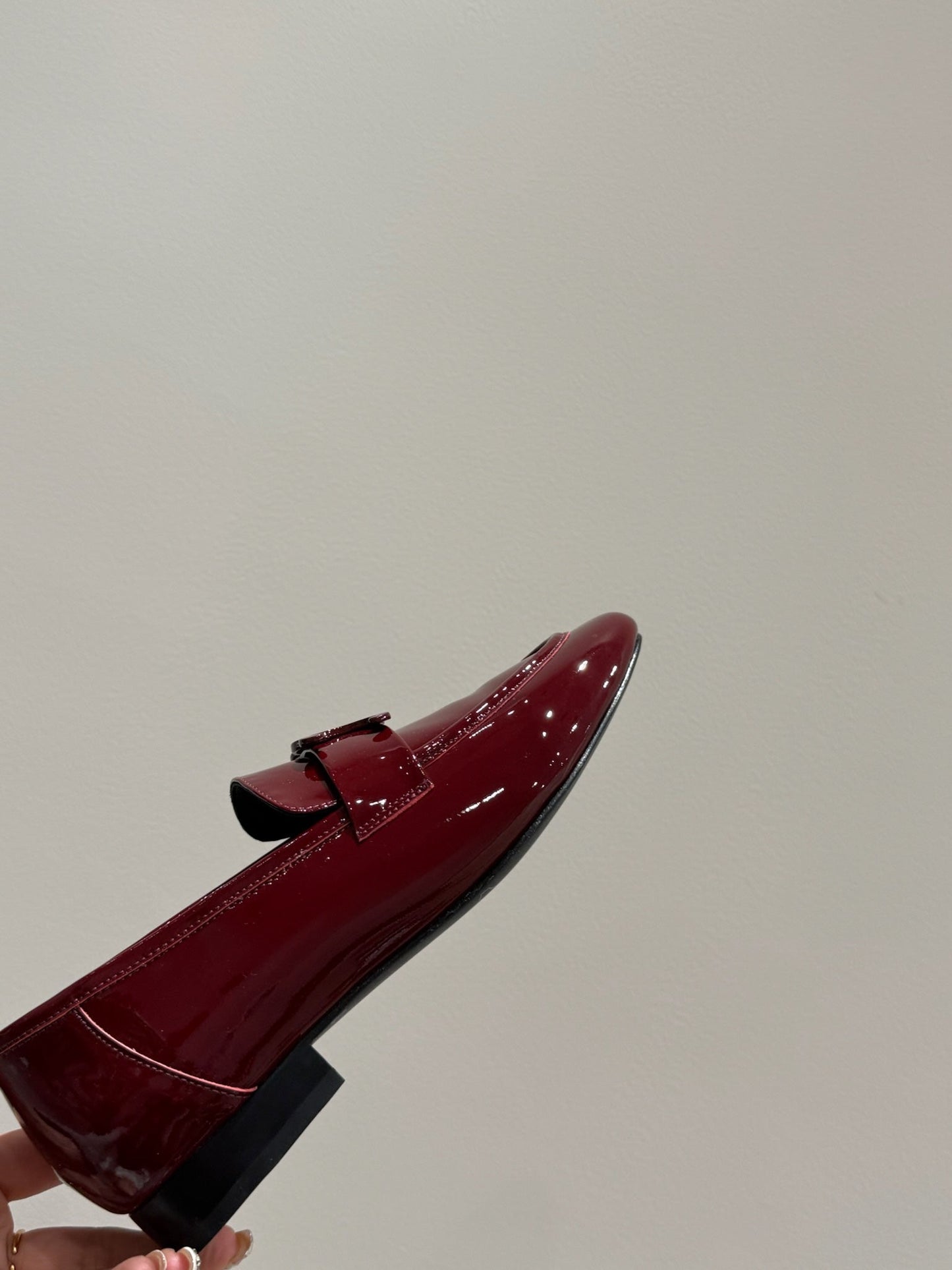 TRIOMPHE LOAFERS IN MAROON RED PATENT CALFSKIN - 35