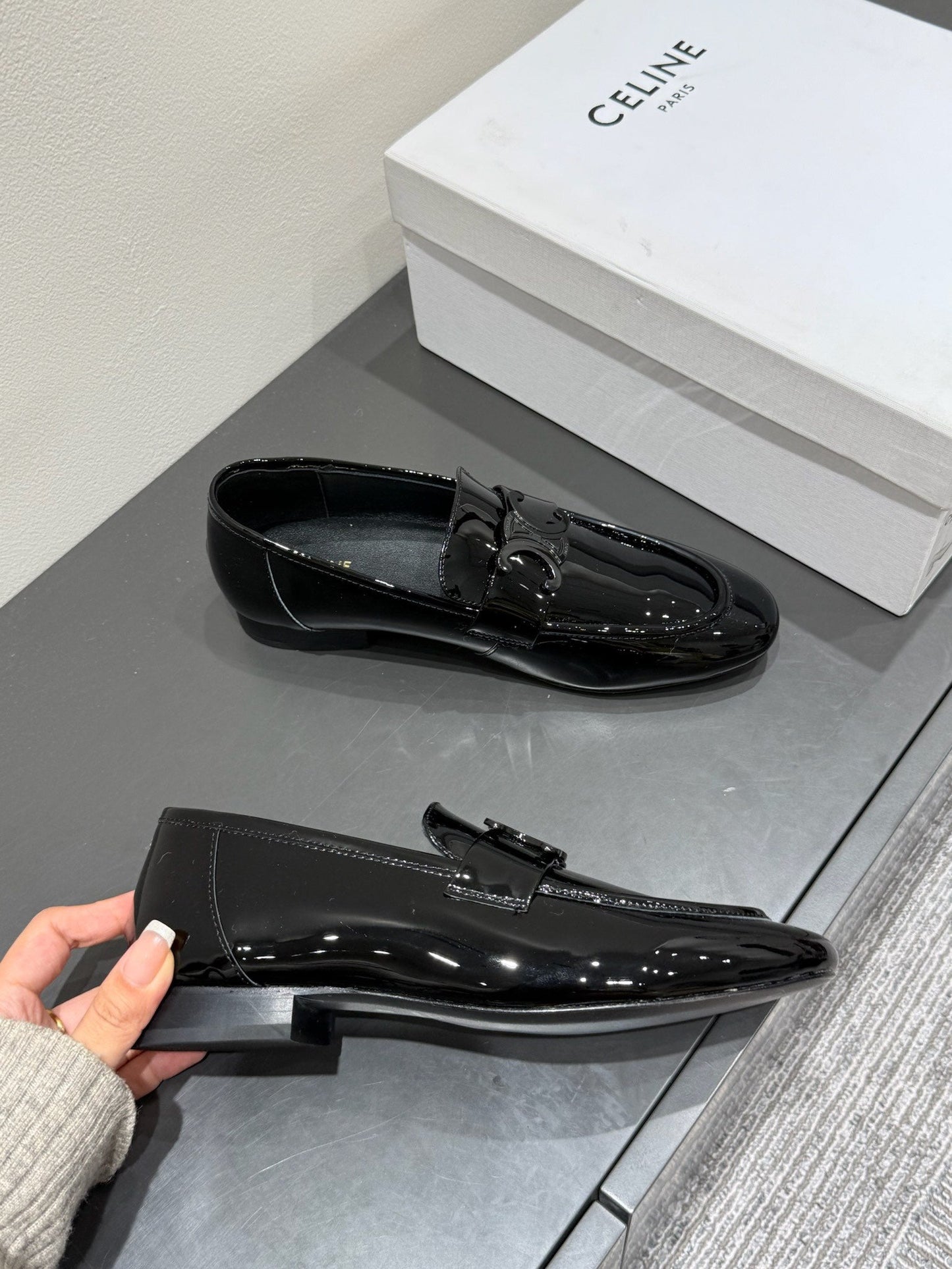 TRIOMPHE LOAFERS IN BLACK PATENT CALFSKIN - 35
