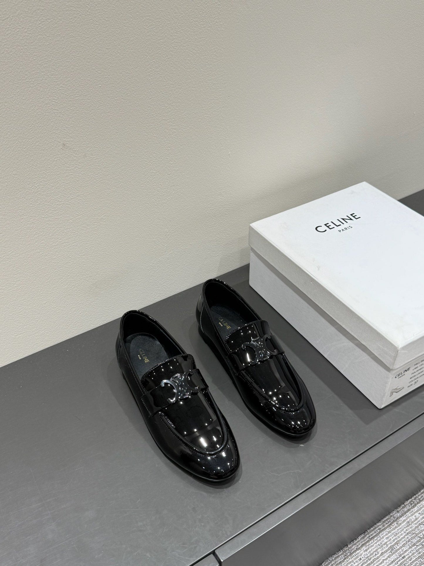 TRIOMPHE LOAFERS IN BLACK PATENT CALFSKIN - 35