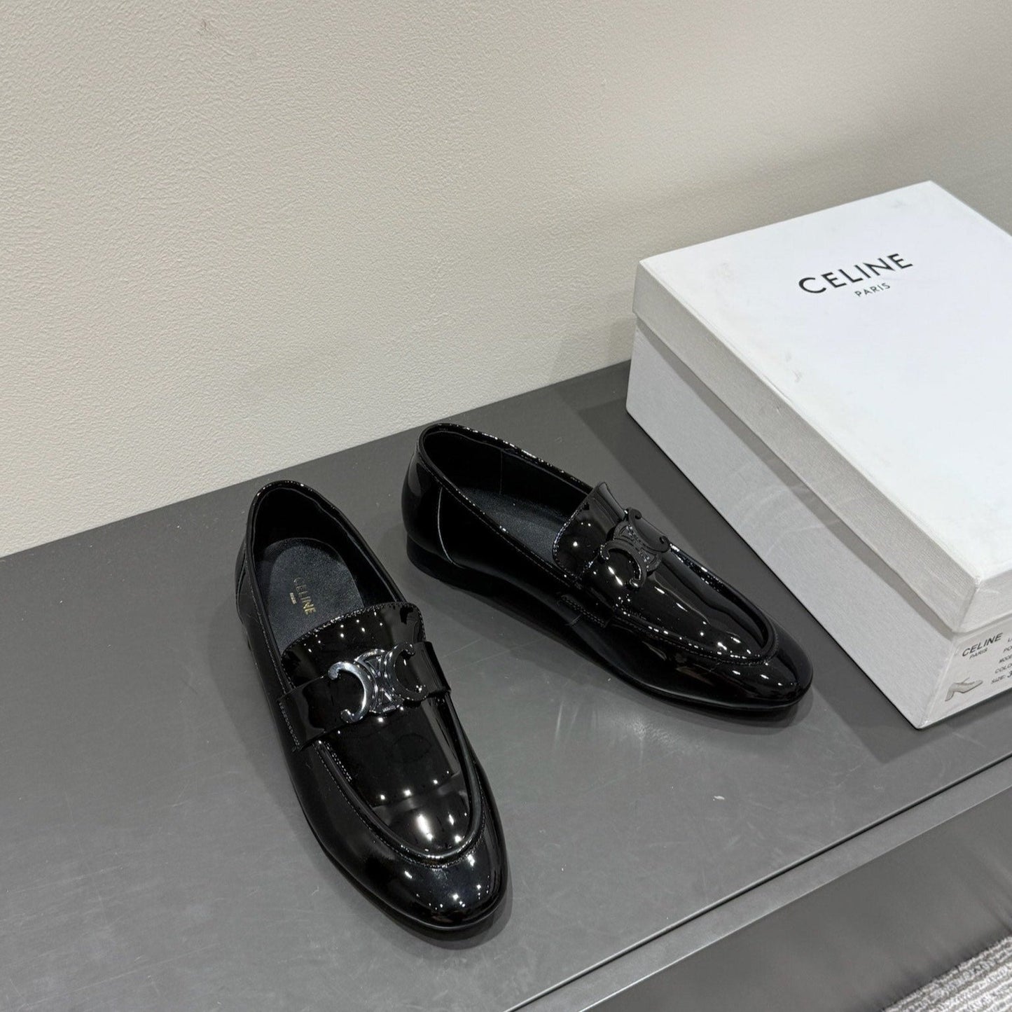 TRIOMPHE LOAFERS IN BLACK PATENT CALFSKIN - 35