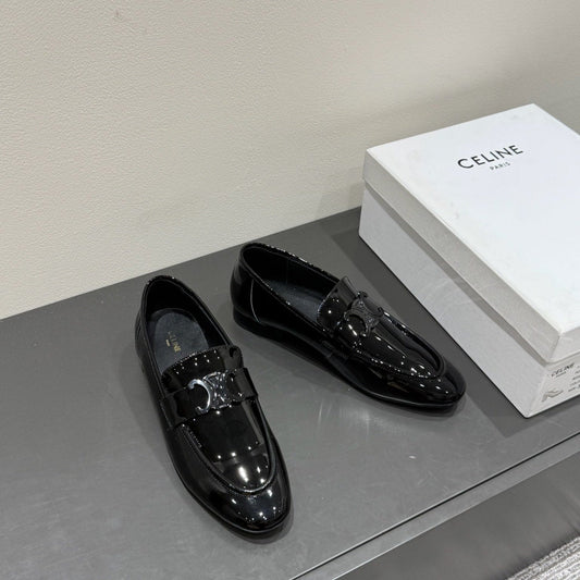 TRIOMPHE LOAFERS IN BLACK PATENT CALFSKIN - 35
