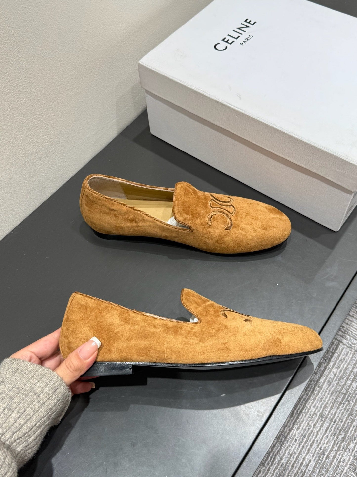 LOAFERS IN PEANUT BROWN SUEDE EMBROIDERED LOGO - 35