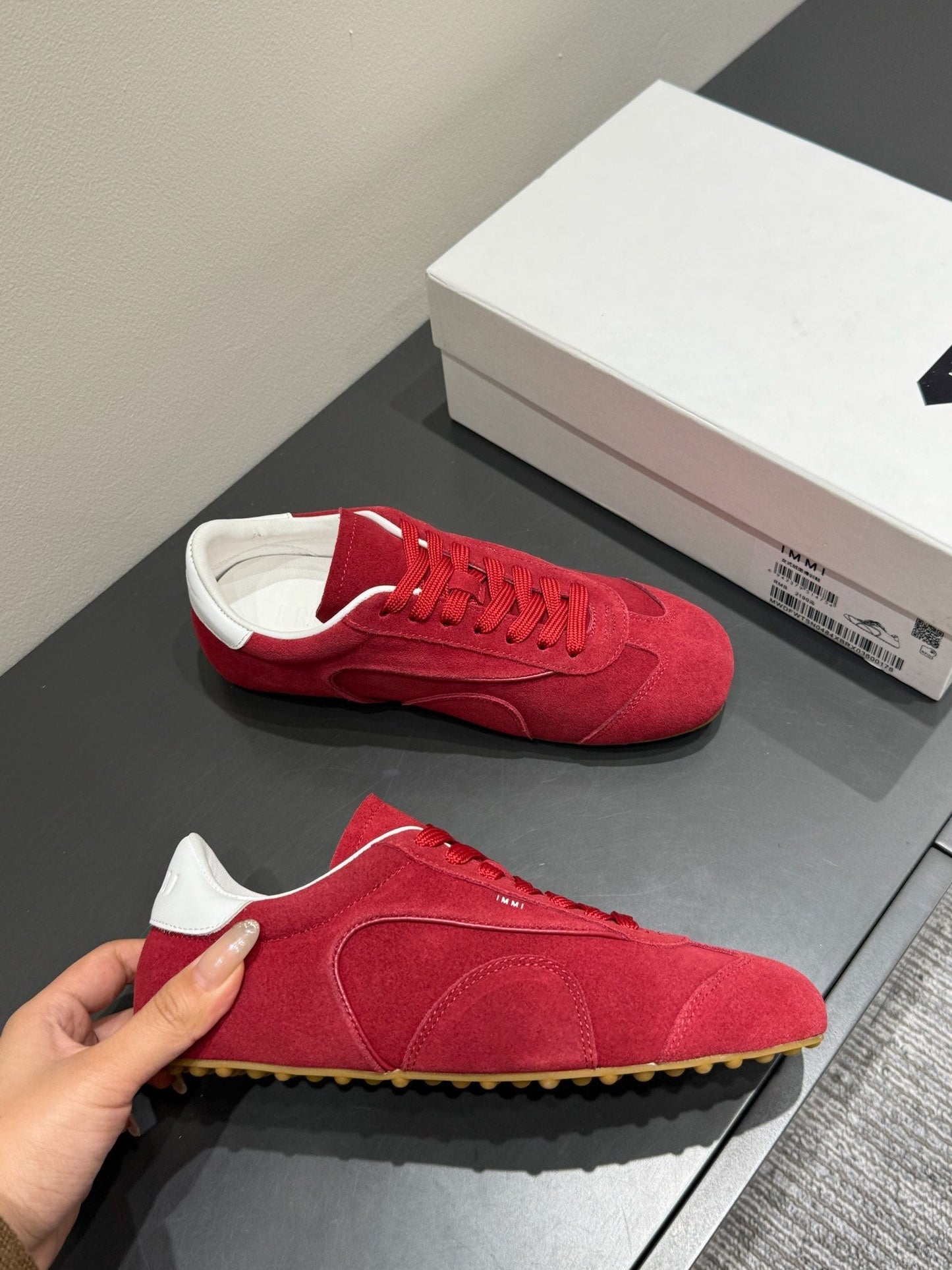 LACE-UP SNEAKER IN RED SUEDE - 35