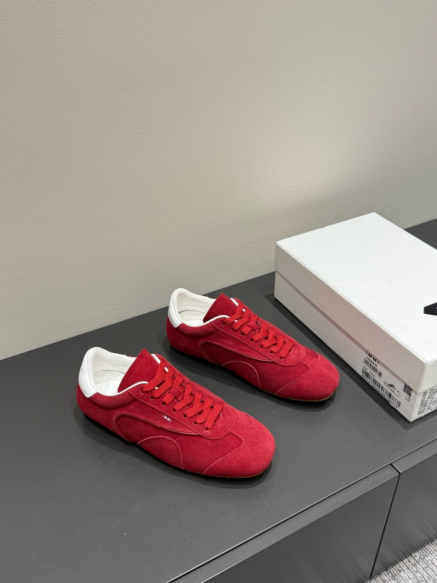 LACE-UP SNEAKER IN RED SUEDE - 35