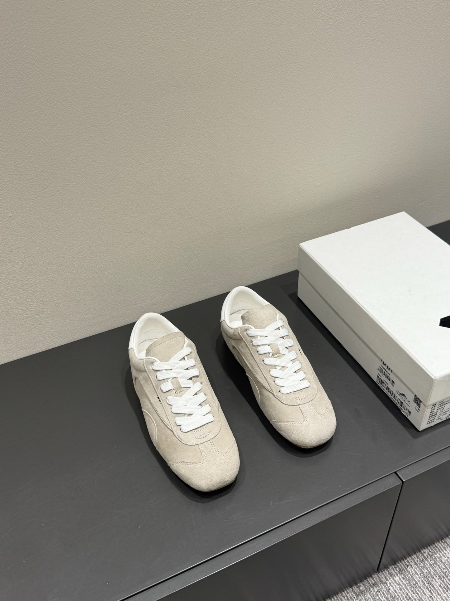 LACE-UP SNEAKER IN BEIGE SUEDE - 35