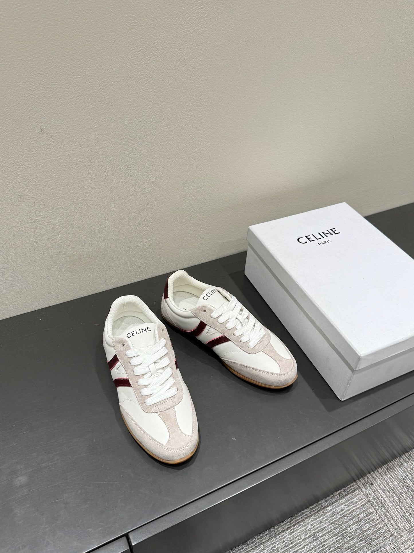 JOGGER LOW LACE-UP SNEAKER IN CALFSKIN & SUEDE WHITE/BEIGE/RED - 35
