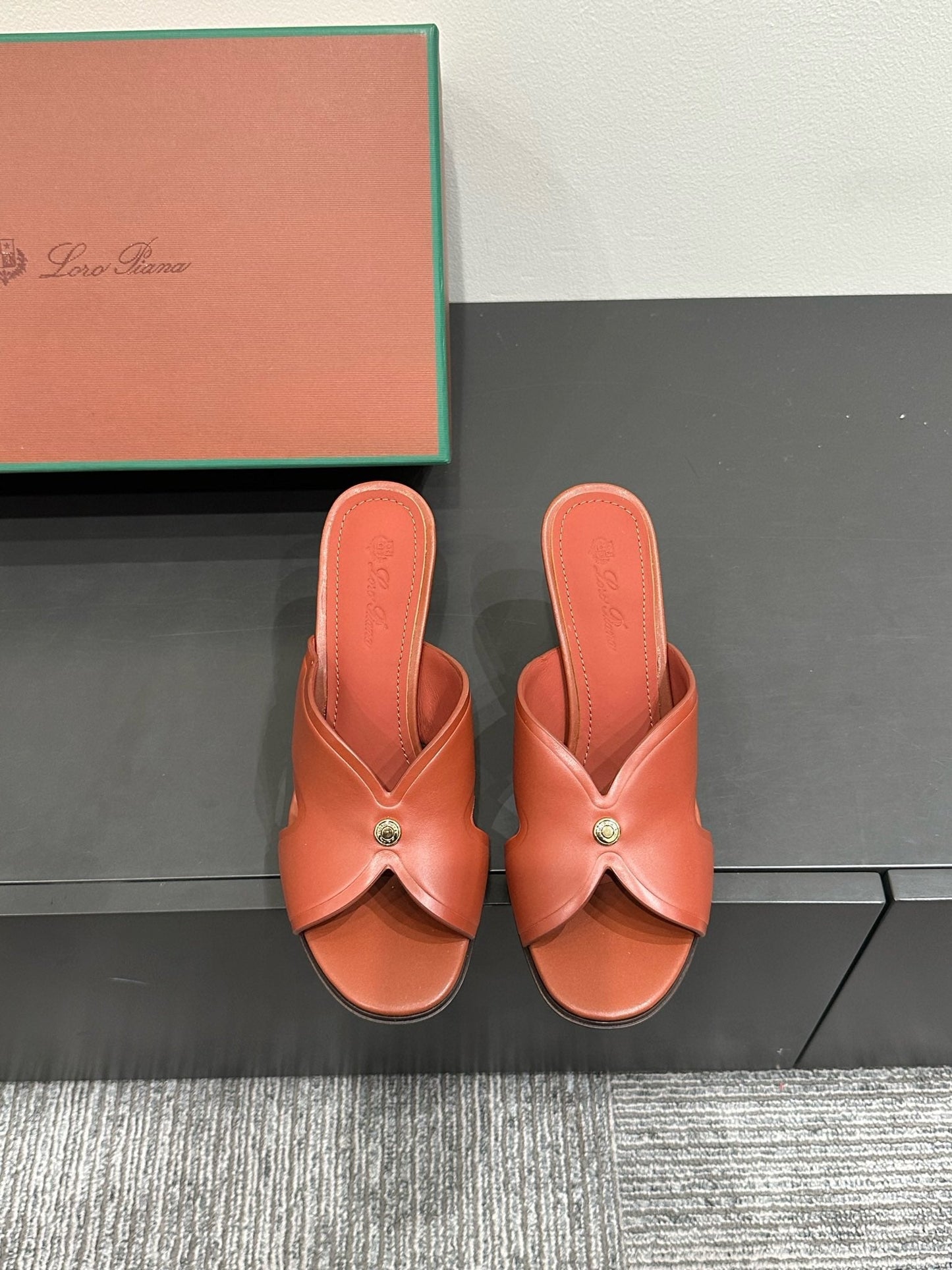 LP HIGH HEELS 25S IN RUST ORANGE LAMBSKIN - 35