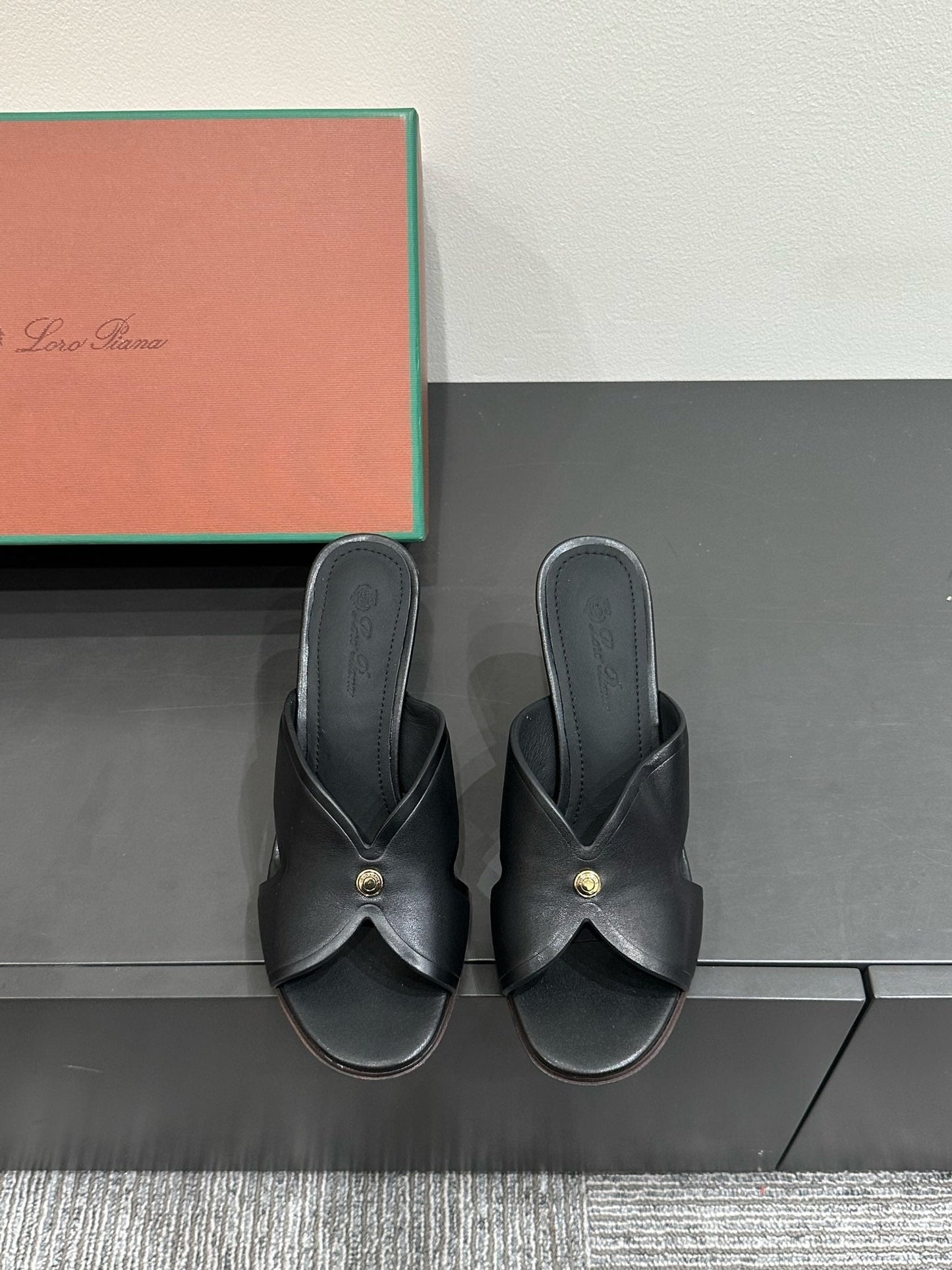 LP HIGH HEELS 25S IN BLACK LAMBSKIN - 35