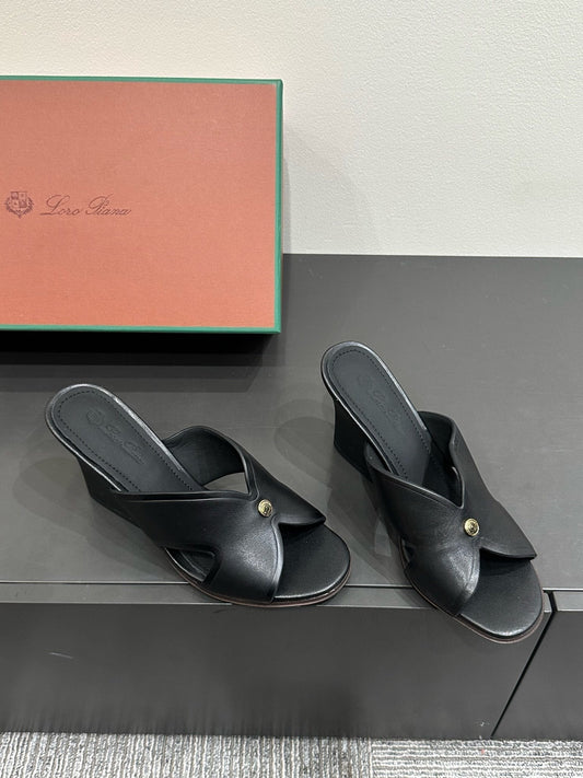 LP HIGH HEELS 25S IN BLACK LAMBSKIN - 35