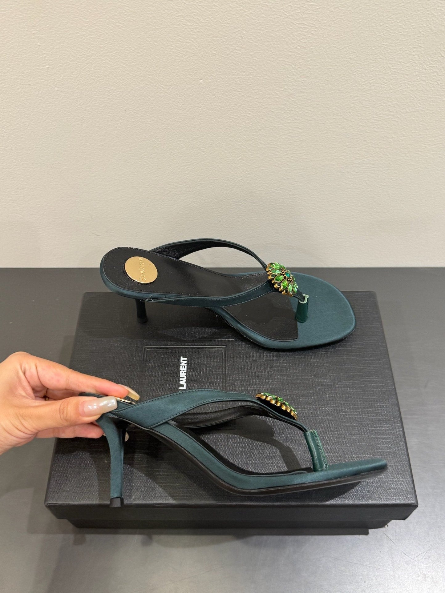 YSL HEELED THONG SANDALS 25S IN DARK ARMY GREEN SATIN WITH CRYSTAL - 35