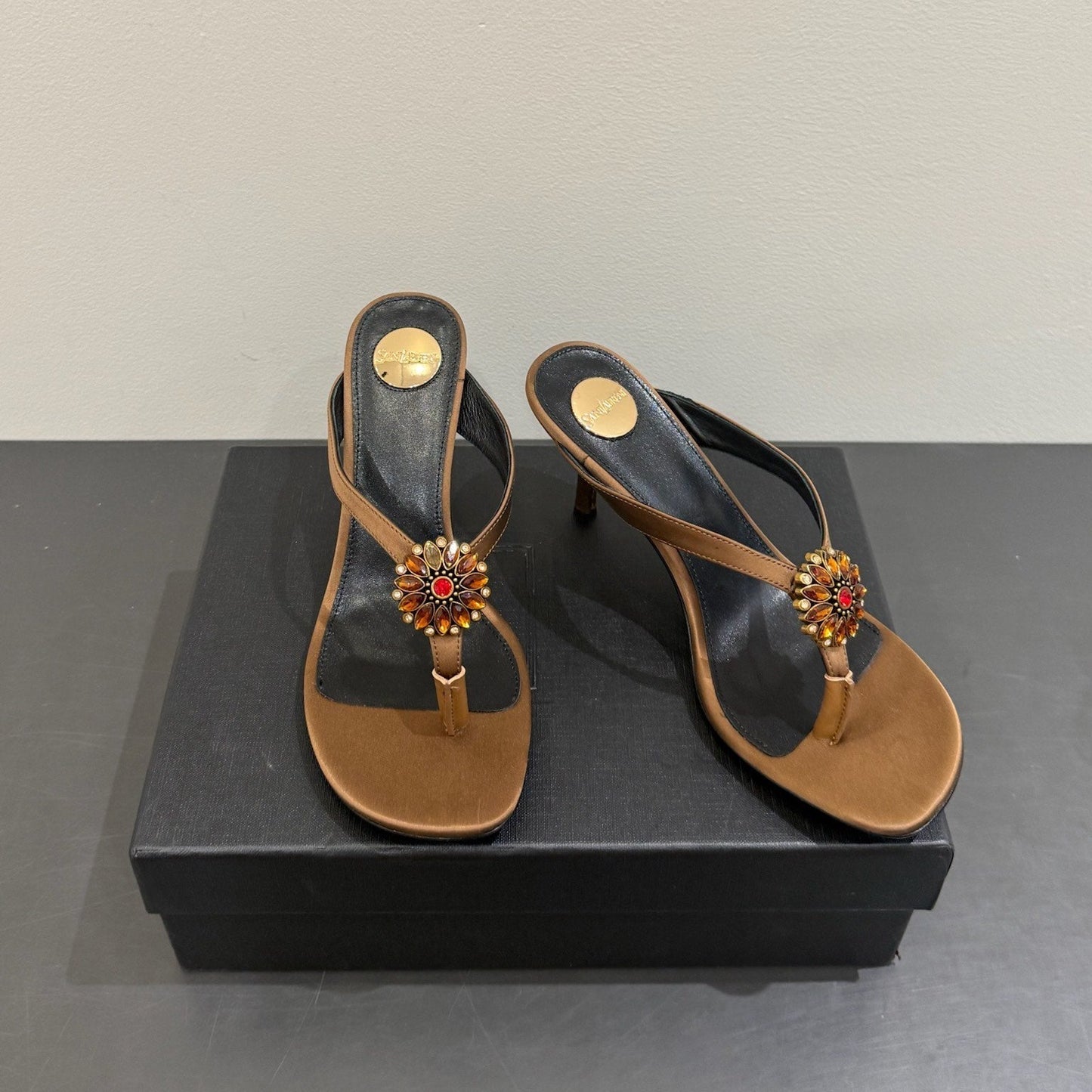YSL HEELED THONG SANDALS 25S IN BROWN SATIN WITH CRYSTAL - 35