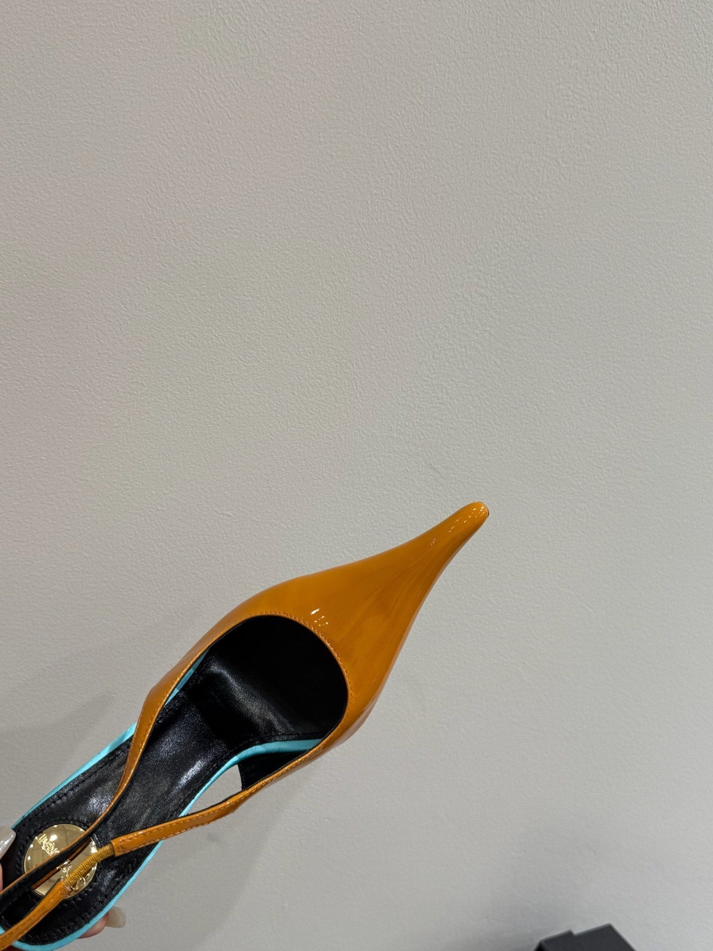 YSL HIGH SLINGBACK 25S IN ENERGY ORANGE GLOSSY LAMBSKIN - 35