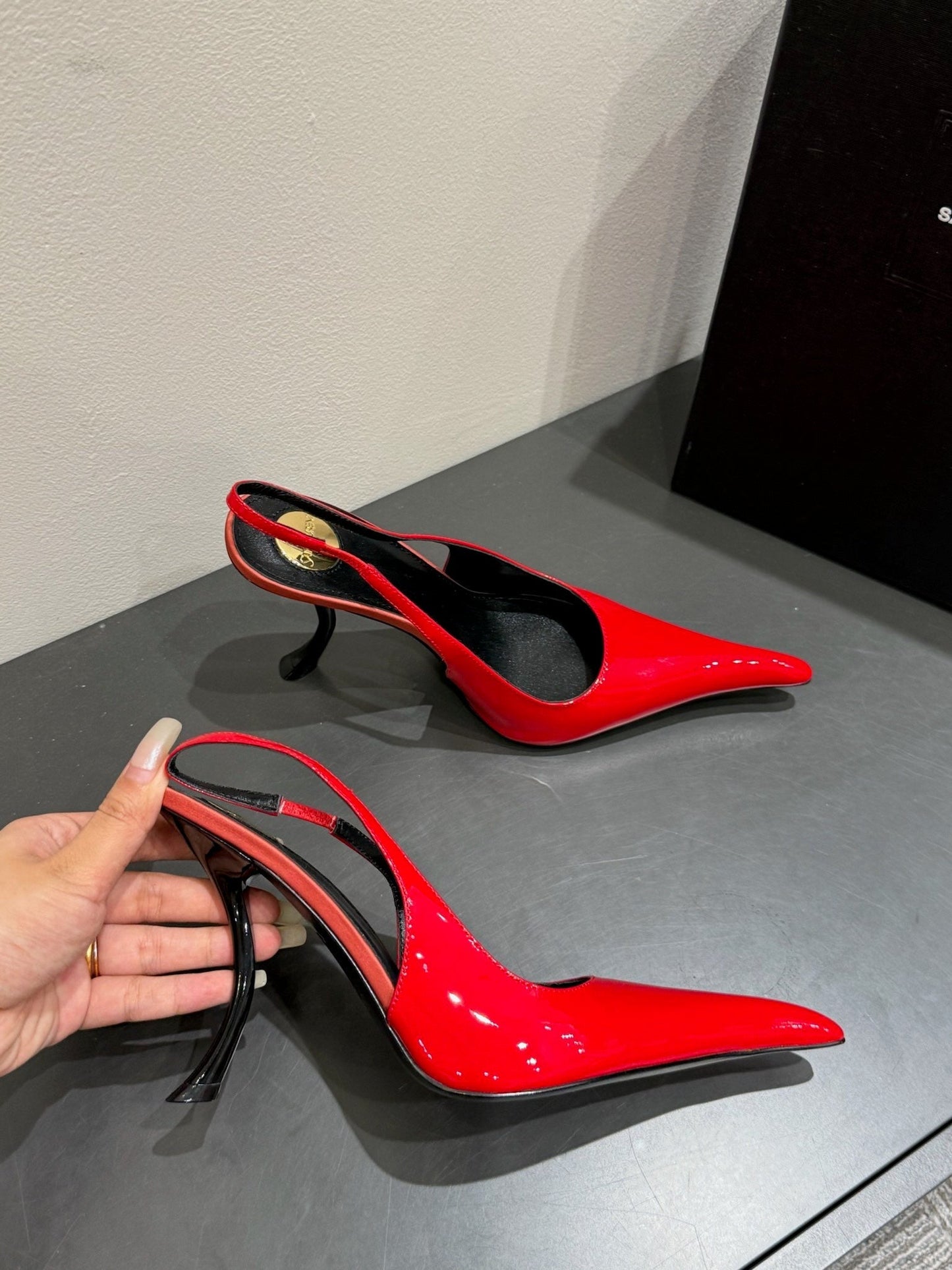 YSL HIGH SLINGBACK 25S IN RED GLOSSY LAMBSKIN - 35