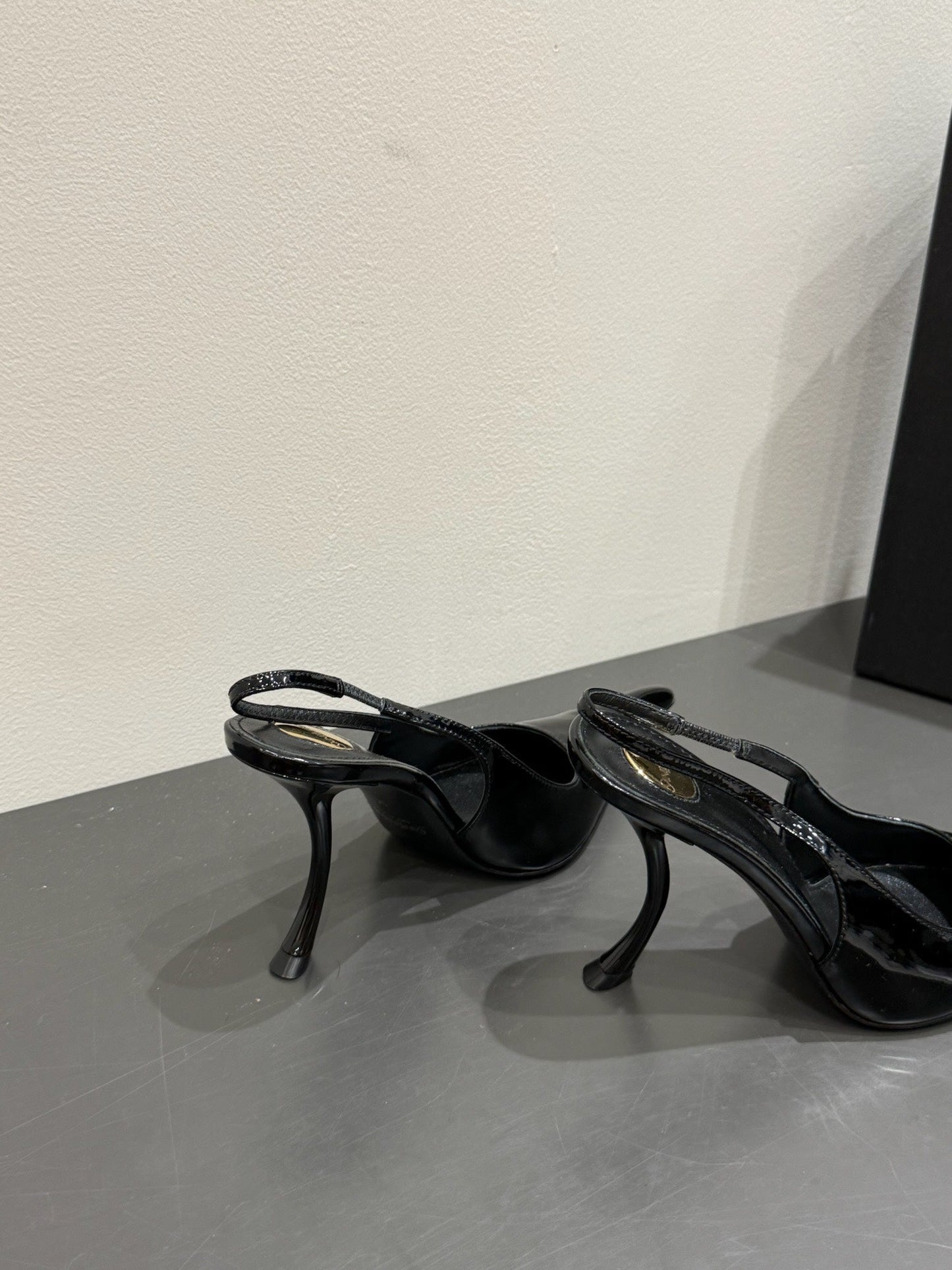 YSL HIGH SLINGBACK 25S IN BLACK GLOSSY LAMBSKIN - 35