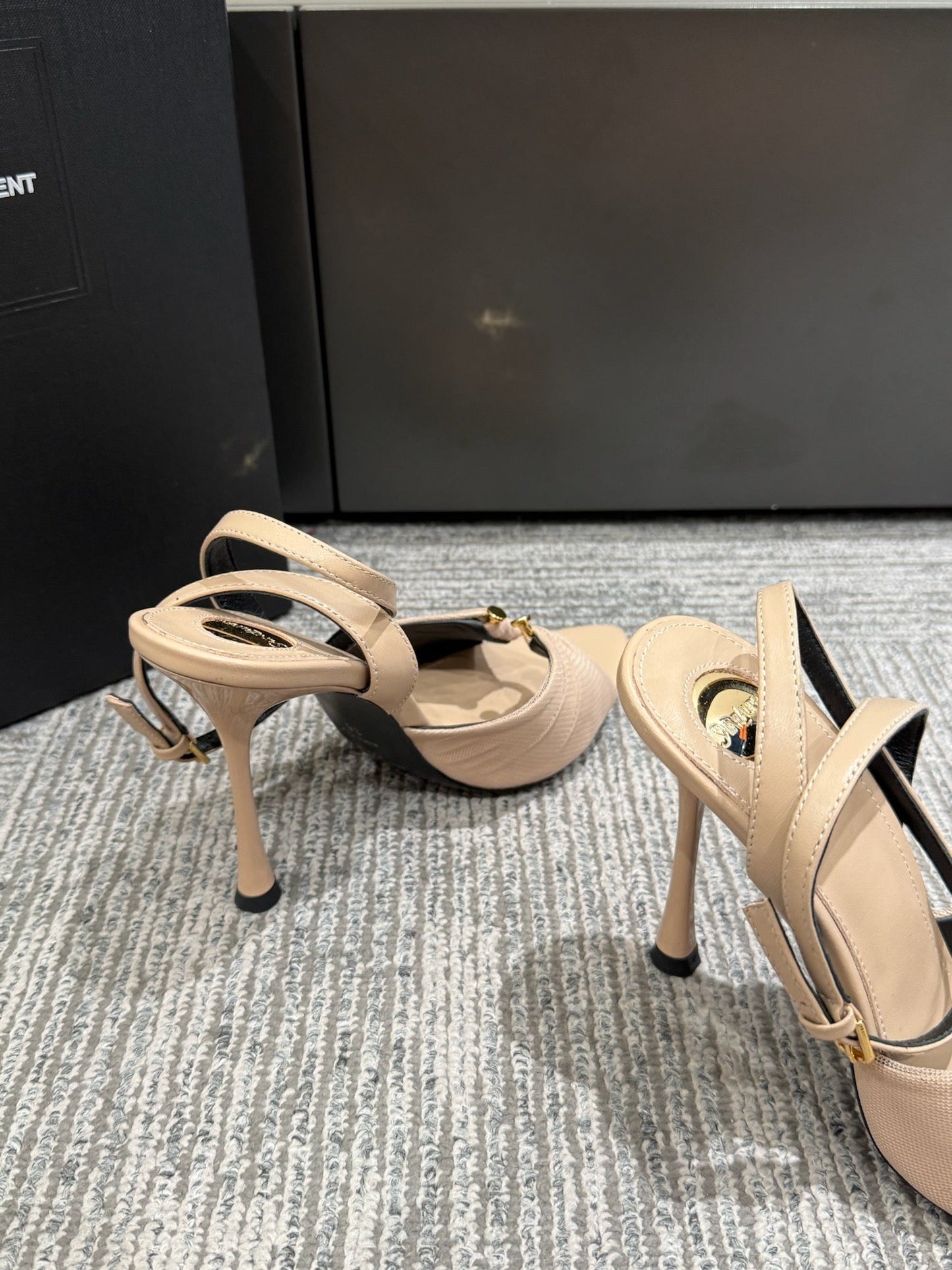 YSL HEELED SANDALS 25S 100 MM IN BEIGE LAMBSKIN - 35