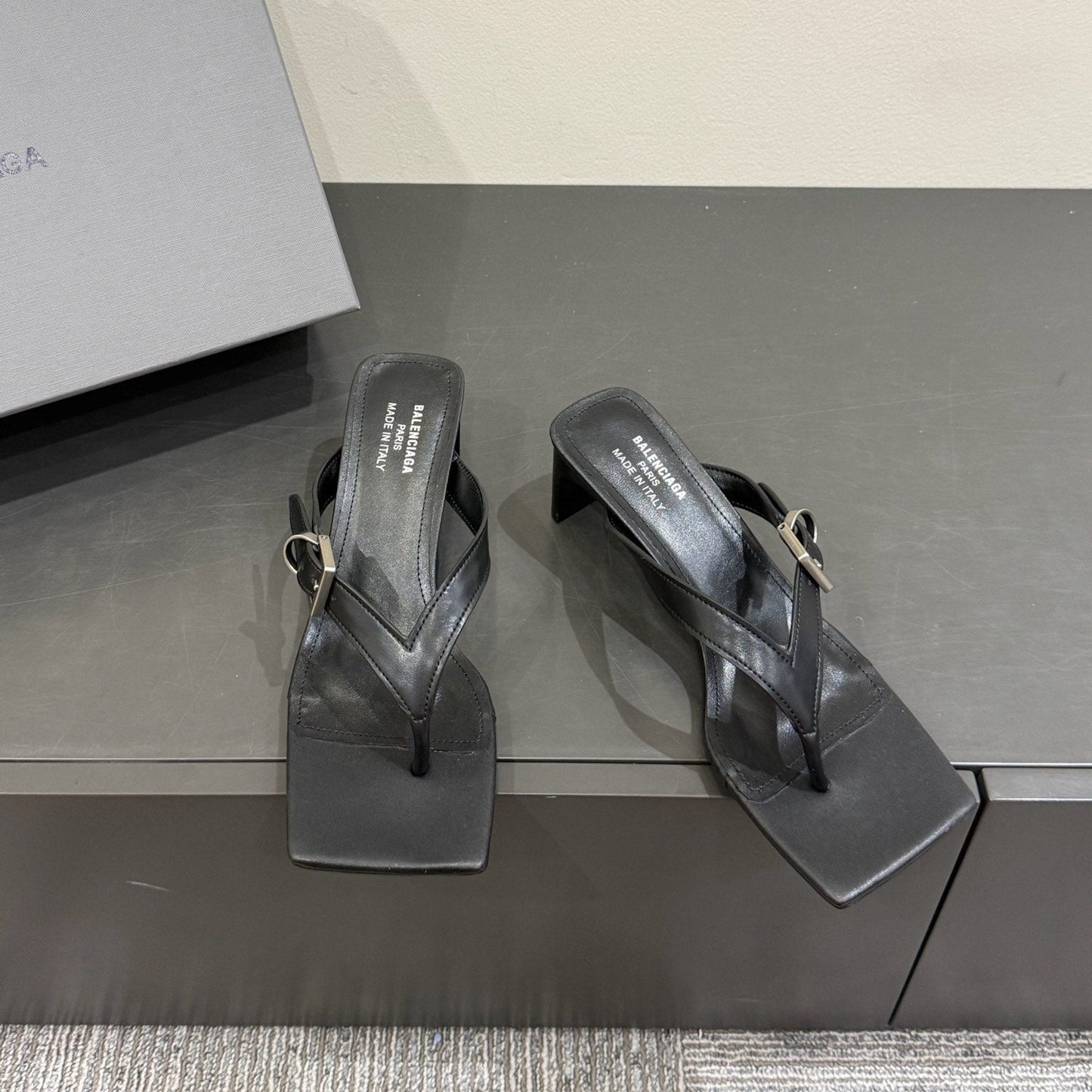 BALENCIAGA 25S HIGH-HEELED FLIP-FLOPS IN BLACK CALFSKIN WITH SILVER HARDWARE - 35