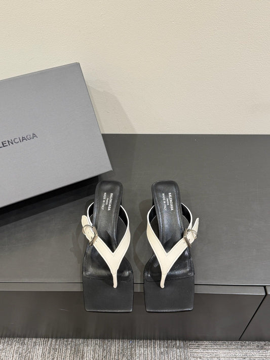 BALENCIAGA 25S HIGH-HEELED FLIP-FLOPS IN WHITE MIX BLACK CALFSKIN WITH SILVER HARDWARE - 35