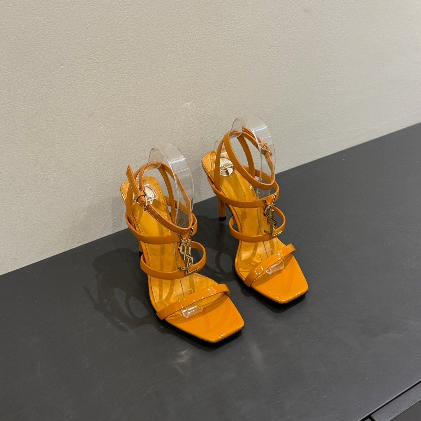 YSL SINGLE-STRAP HEELED SANDALS 25S IN DARK ORANGE LAMBSKIN - 35