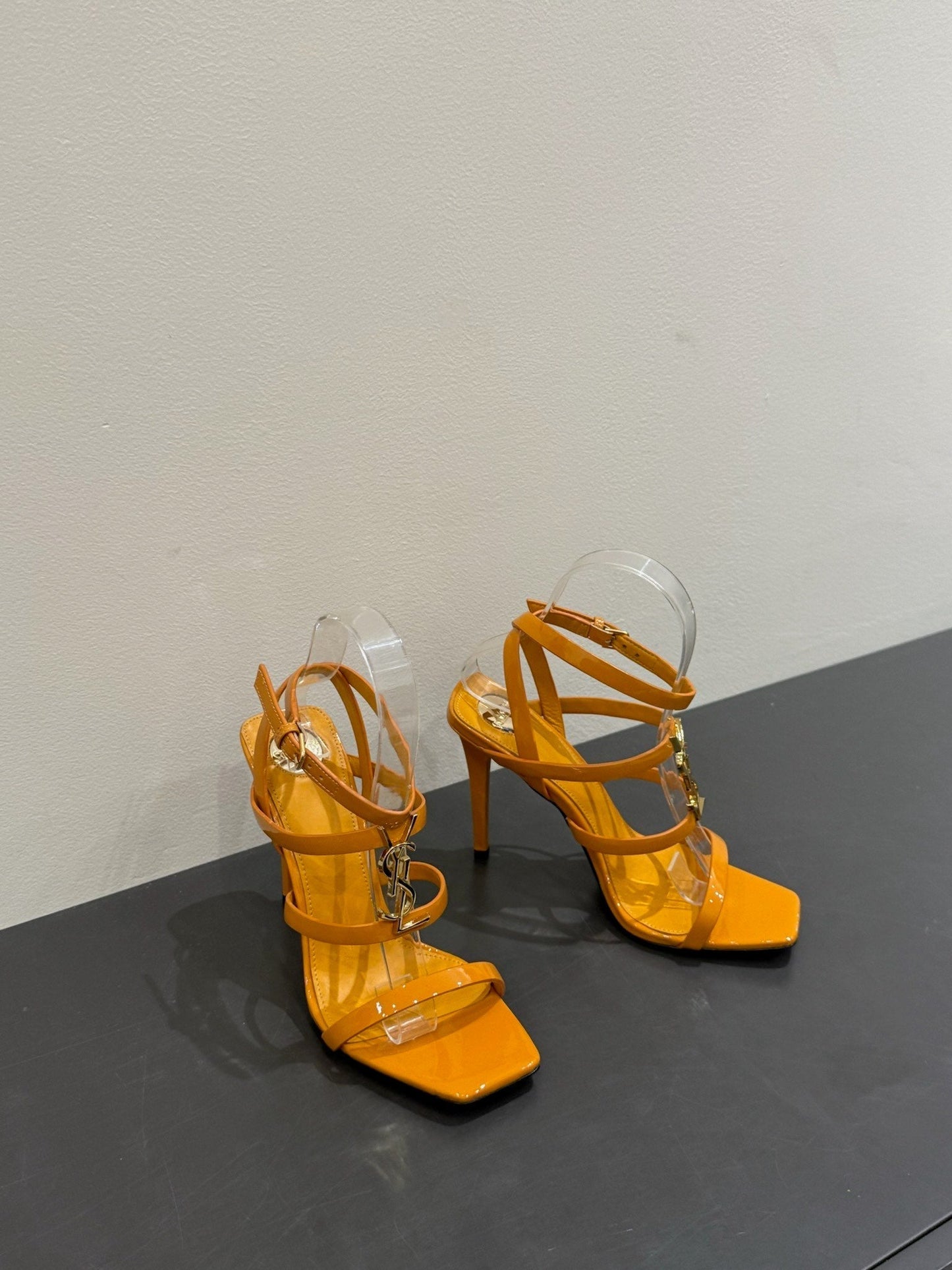YSL SINGLE-STRAP HEELED SANDALS 25S IN DARK ORANGE LAMBSKIN - 35