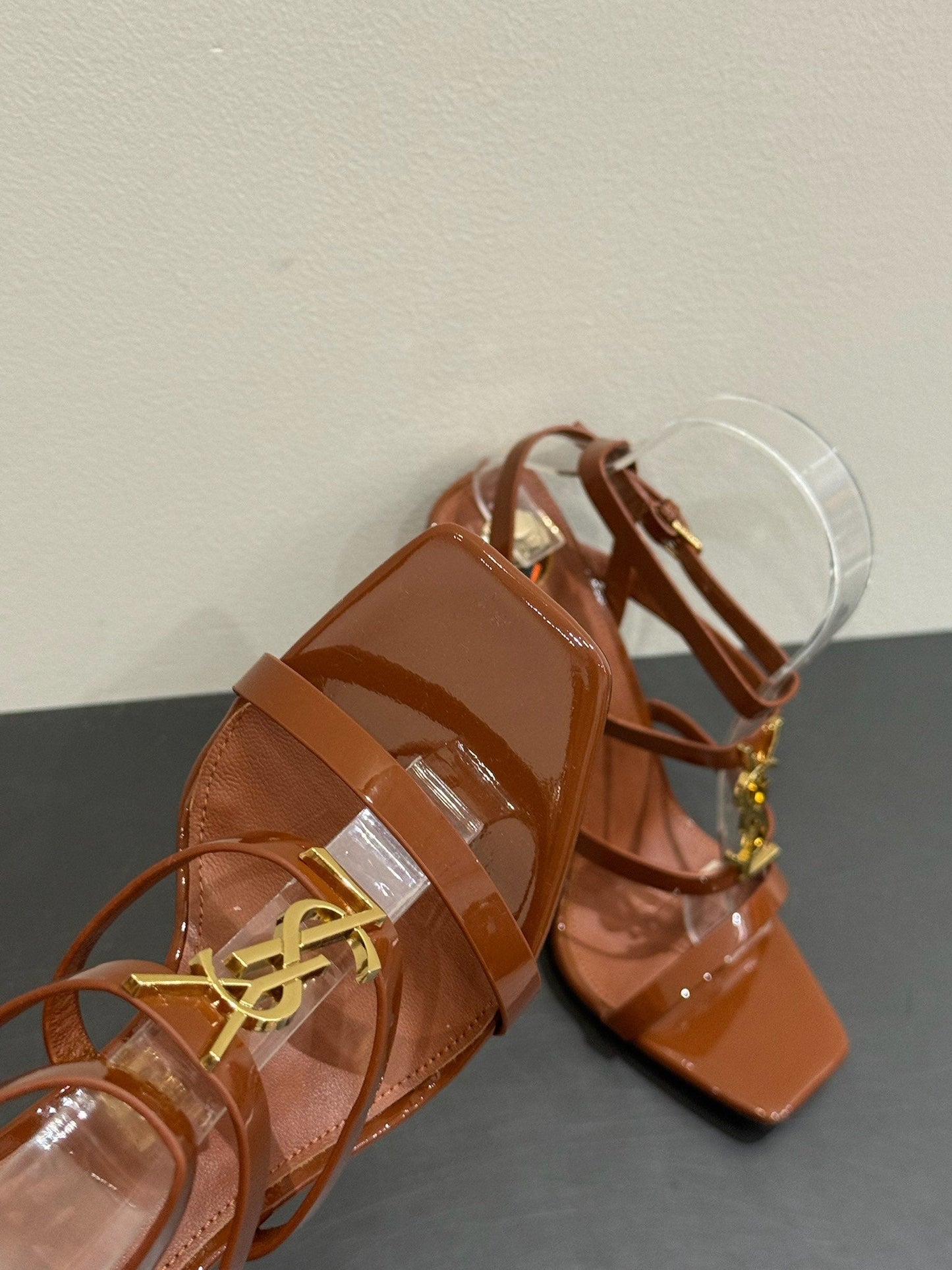 YSL SINGLE-STRAP HEELED SANDALS 25S IN BROWN LAMBSKIN - 35