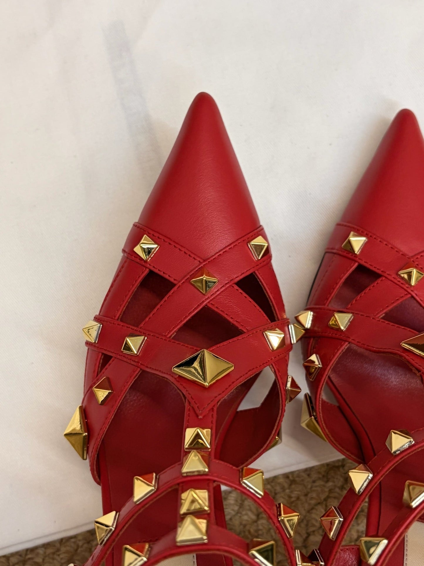 VALENTINO 26S OCKSTUD HEELS IN RED CALFSKIN