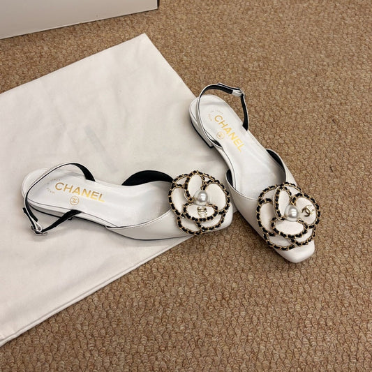 БОСОНІЖКИ-СЛІНГБЕКИ CHANEL 26S З БІЛОЇ ТЕЛЯЧОЇ ШКІРИ CAMELLIA PEARL