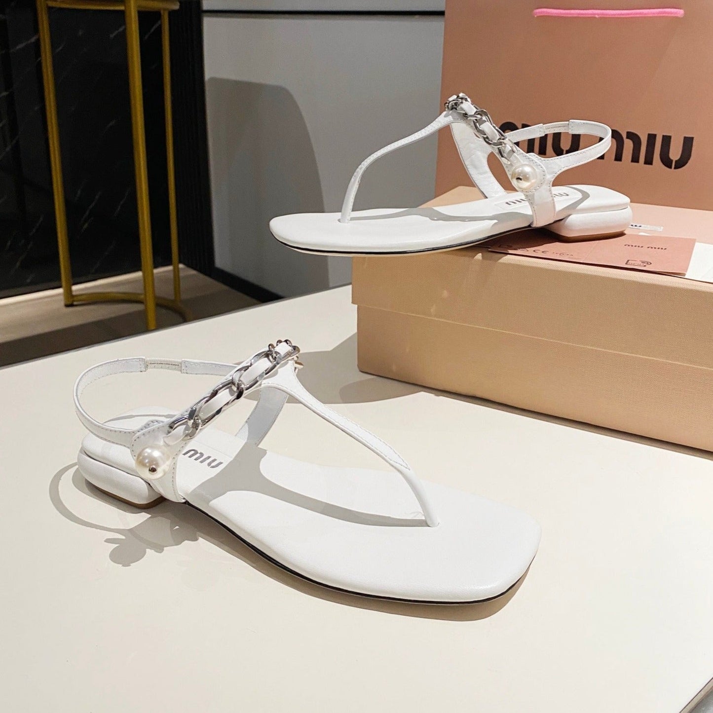 PEARL CHAIN FLIP-FLOPS SNOW COLOR LEATHER - 35