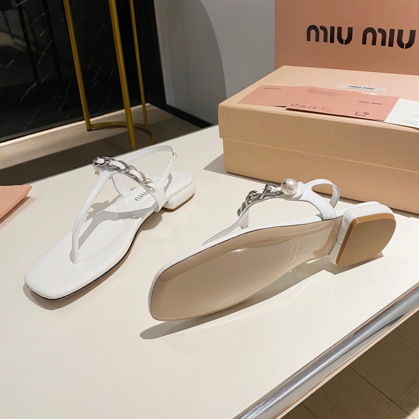 PEARL CHAIN FLIP-FLOPS SNOW COLOR LEATHER - 35