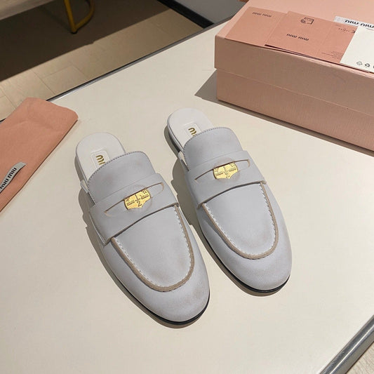 MULES SLIPPERS WHITE COWHIDE WITH GOLD COIN - 34