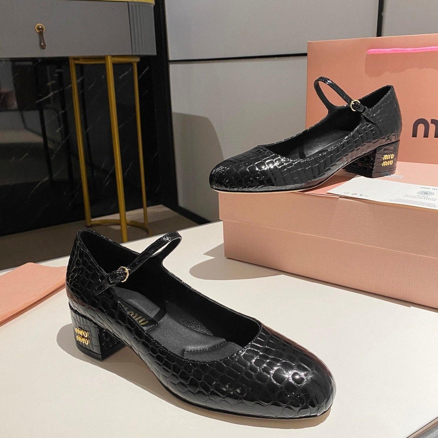 MARY JANE SHOES CLASSIC AND UNIQUE BLACK SHEEPSKIN - 35