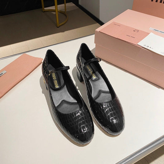 MARY JANE SHOES CLASSIC AND UNIQUE BLACK SHEEPSKIN - 35