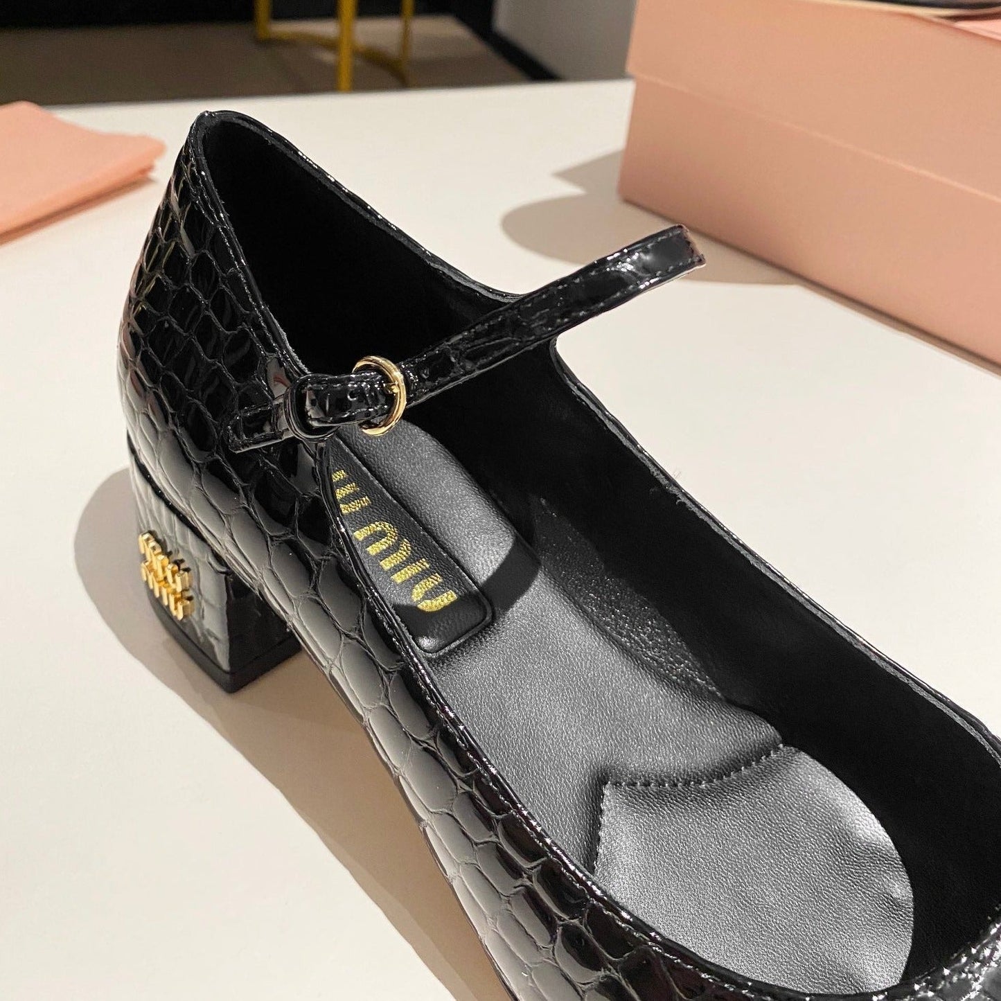 MARY JANE SHOES CLASSIC AND UNIQUE BLACK SHEEPSKIN - 35