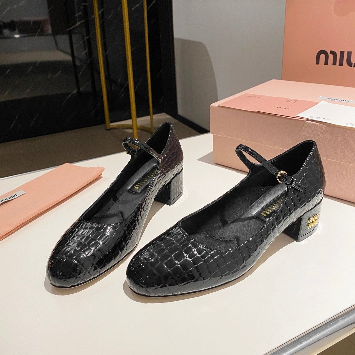 MARY JANE SHOES CLASSIC AND UNIQUE BLACK SHEEPSKIN - 35