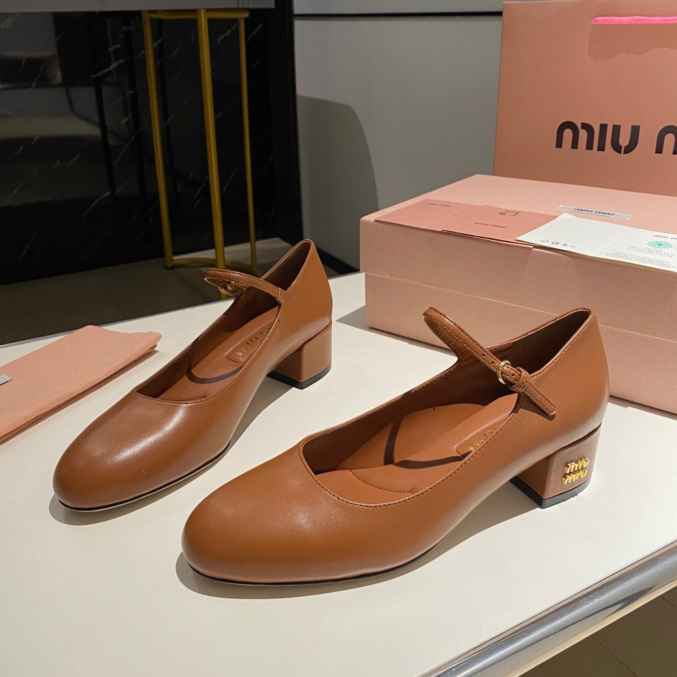 MARY JANE SHOES CLASSIC CARAMEL COLOR SHEEPSKIN - 35