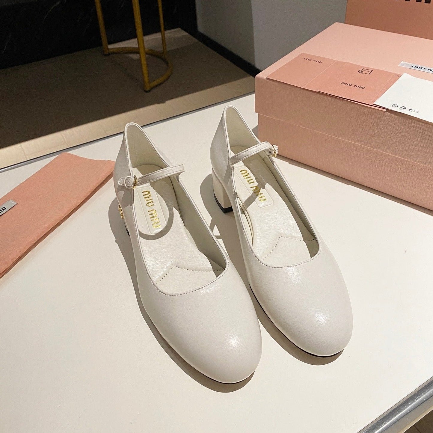 MARY JANE SHOES CLASSIC WHITE SHEEPSKIN - 35