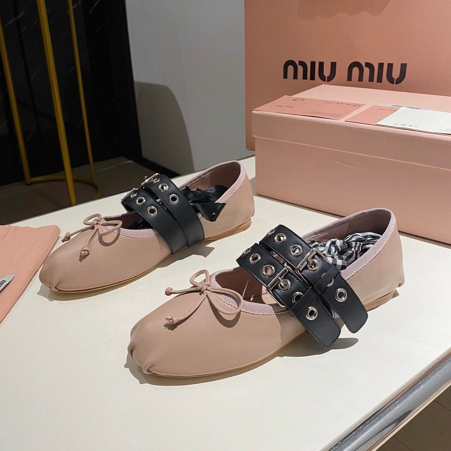BALLET FLAT SHOES PINK NUDE LAMBSKIN WITH UNIQUE BLACK STRAPS - 35