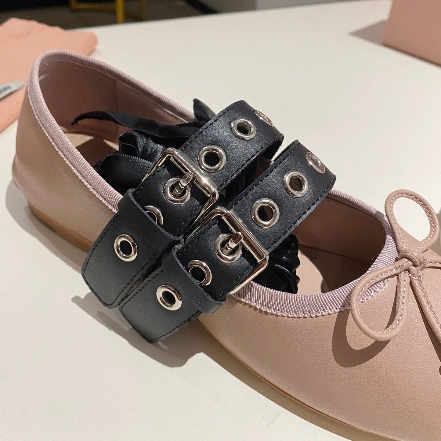 BALLET FLAT SHOES PINK NUDE LAMBSKIN WITH UNIQUE BLACK STRAPS - 35