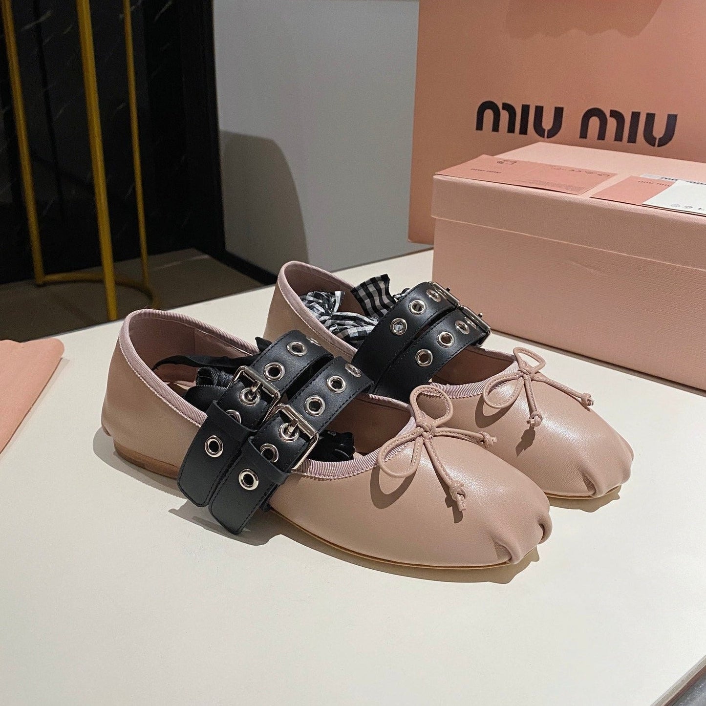 BALLET FLAT SHOES PINK NUDE LAMBSKIN WITH UNIQUE BLACK STRAPS - 35