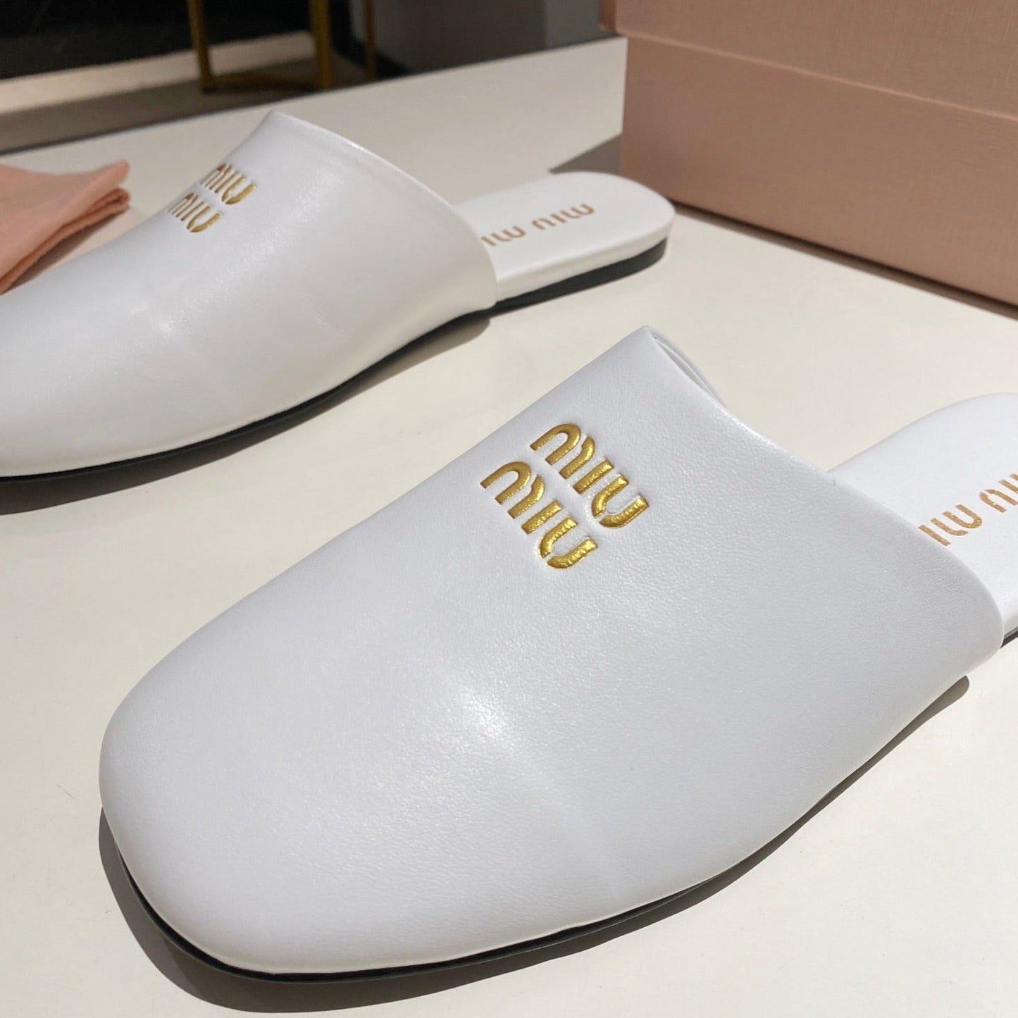 MULES SLIPPERS RETRO WHITE COWHIDE - 34