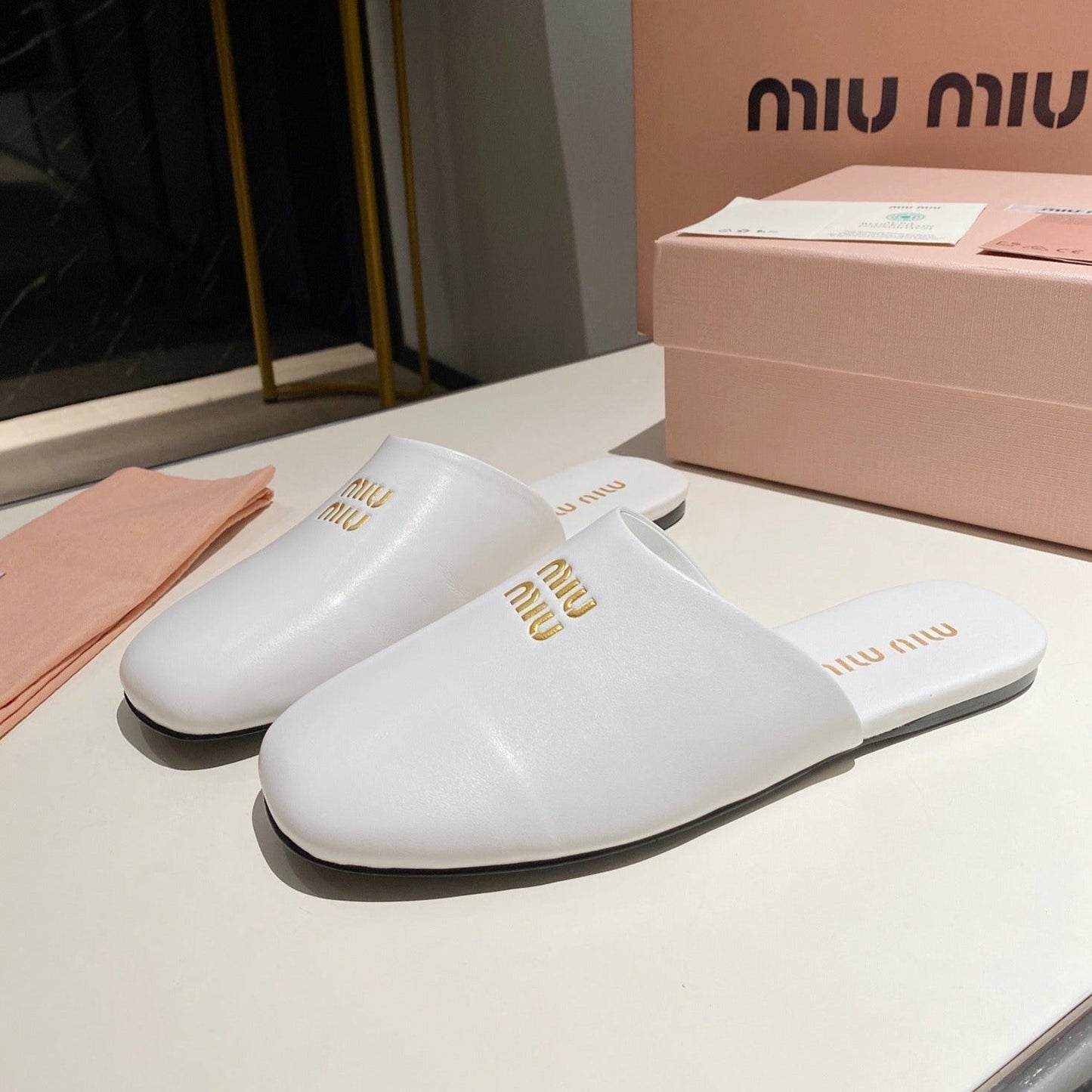 MULES SLIPPERS RETRO WHITE COWHIDE - 34