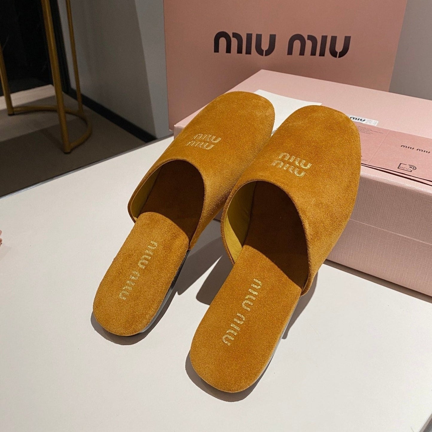 MULES SLIPPERS RETRO AMBER COLOR SUEDE - 34