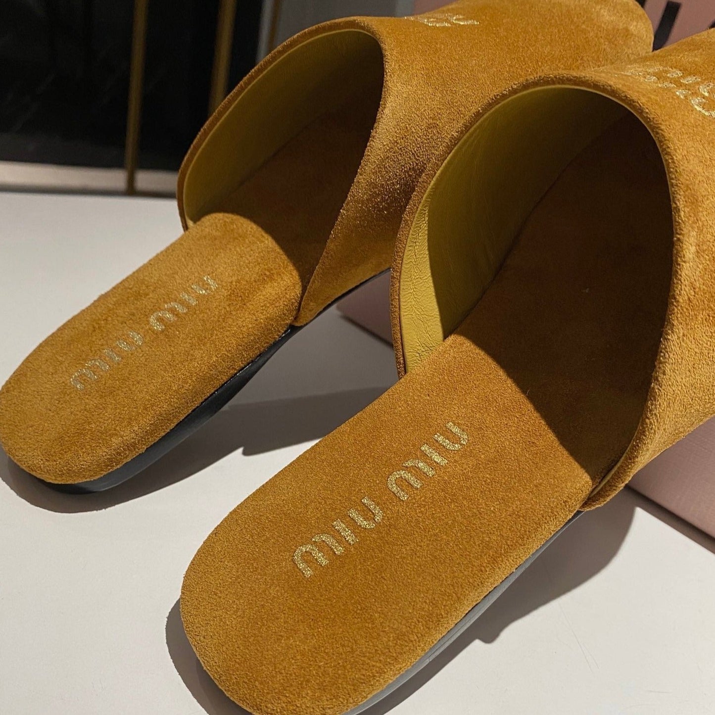 MULES SLIPPERS RETRO AMBER COLOR SUEDE - 34