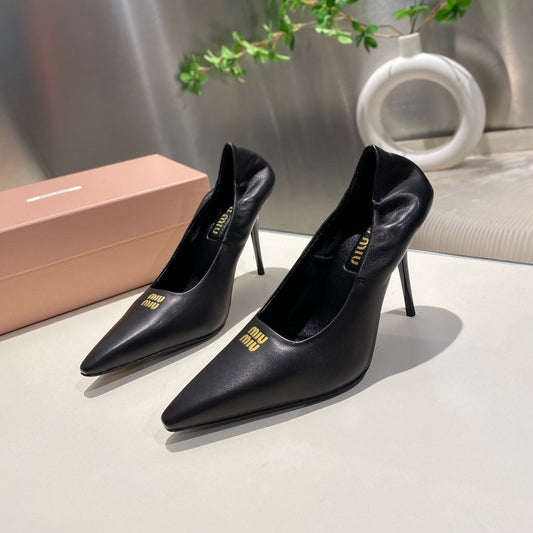 POINTED-TOE HIGH HEEL PUMPS IN BLACK SMOOTH LAMBSKIN - 34