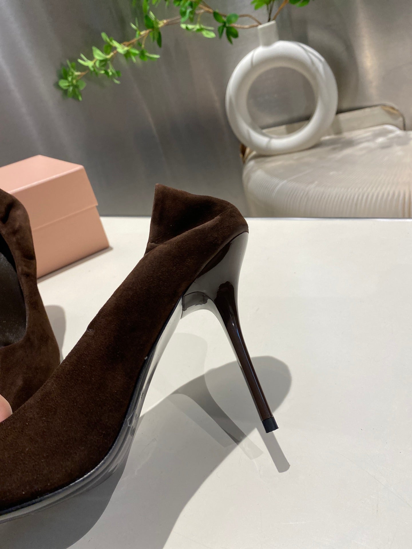 POINTED-TOE HIGH HEEL PUMPS IN CHOCOLATE SUEDE - 34