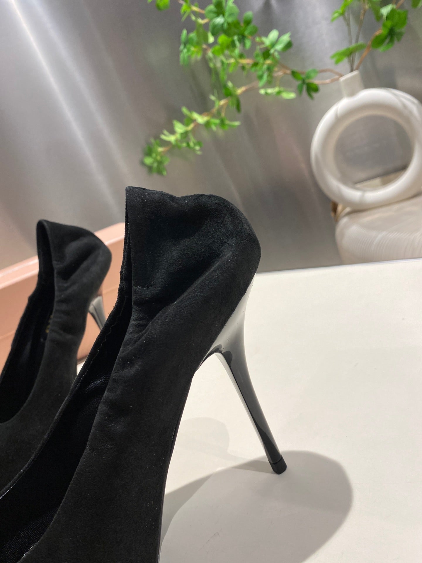 POINTED-TOE HIGH HEEL PUMPS IN BLACK SUEDE - 34