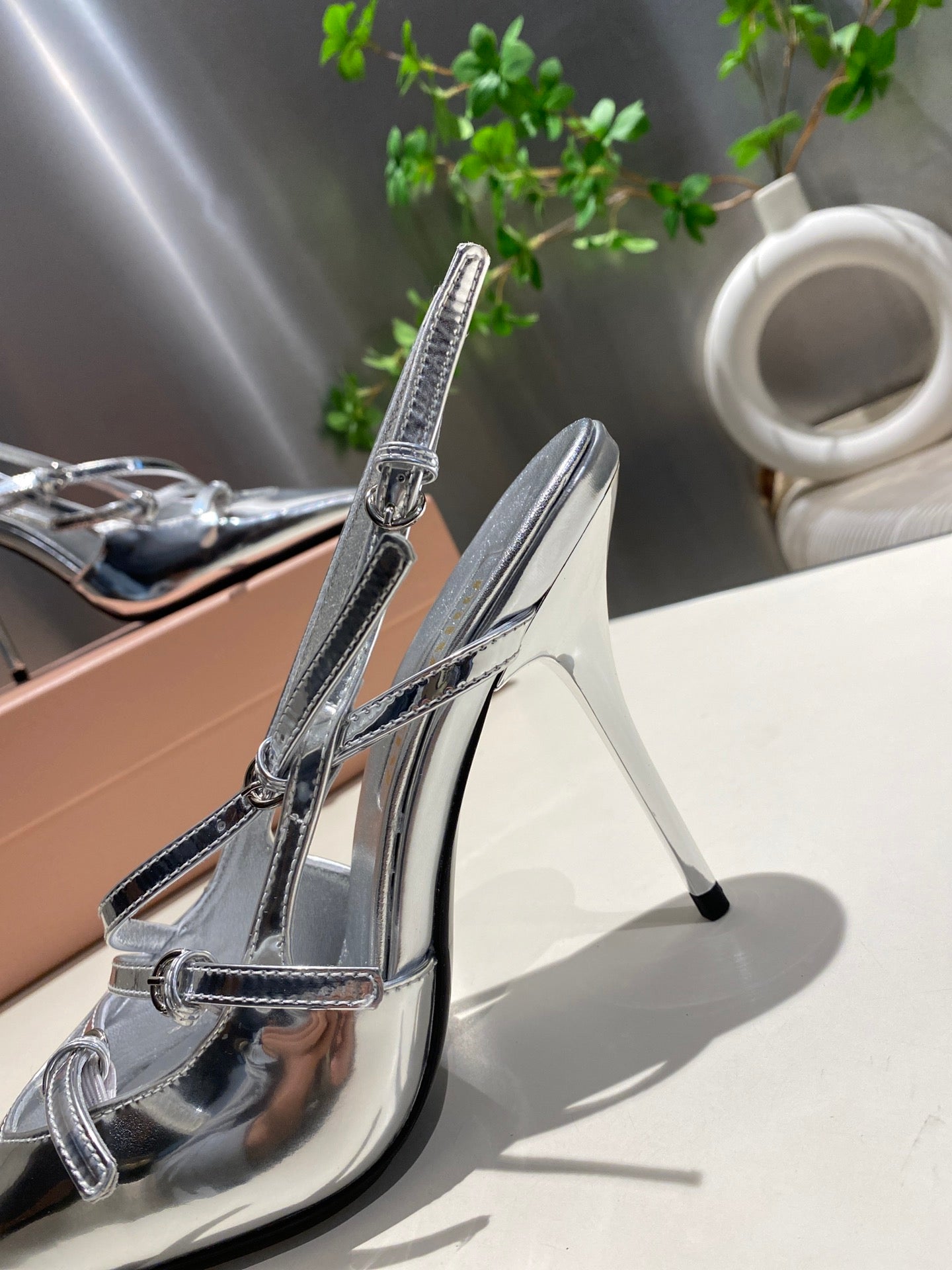 CROSS STRAP HIGH HEELED SLINGBACK IN SILVER METALLIC GLOSSY SHEEPSKIN - 34