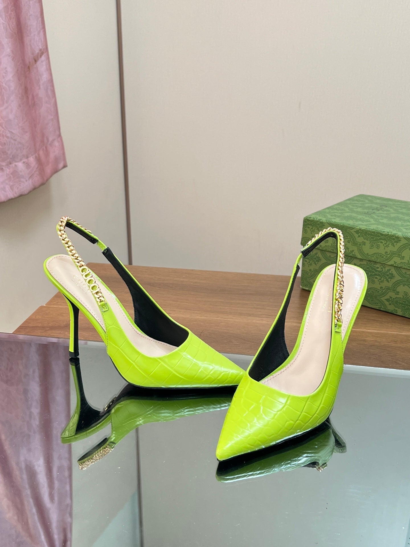 GG SIGNORIA SLINGBACK PUMP CHARTREUSE CALFSKIN - 35