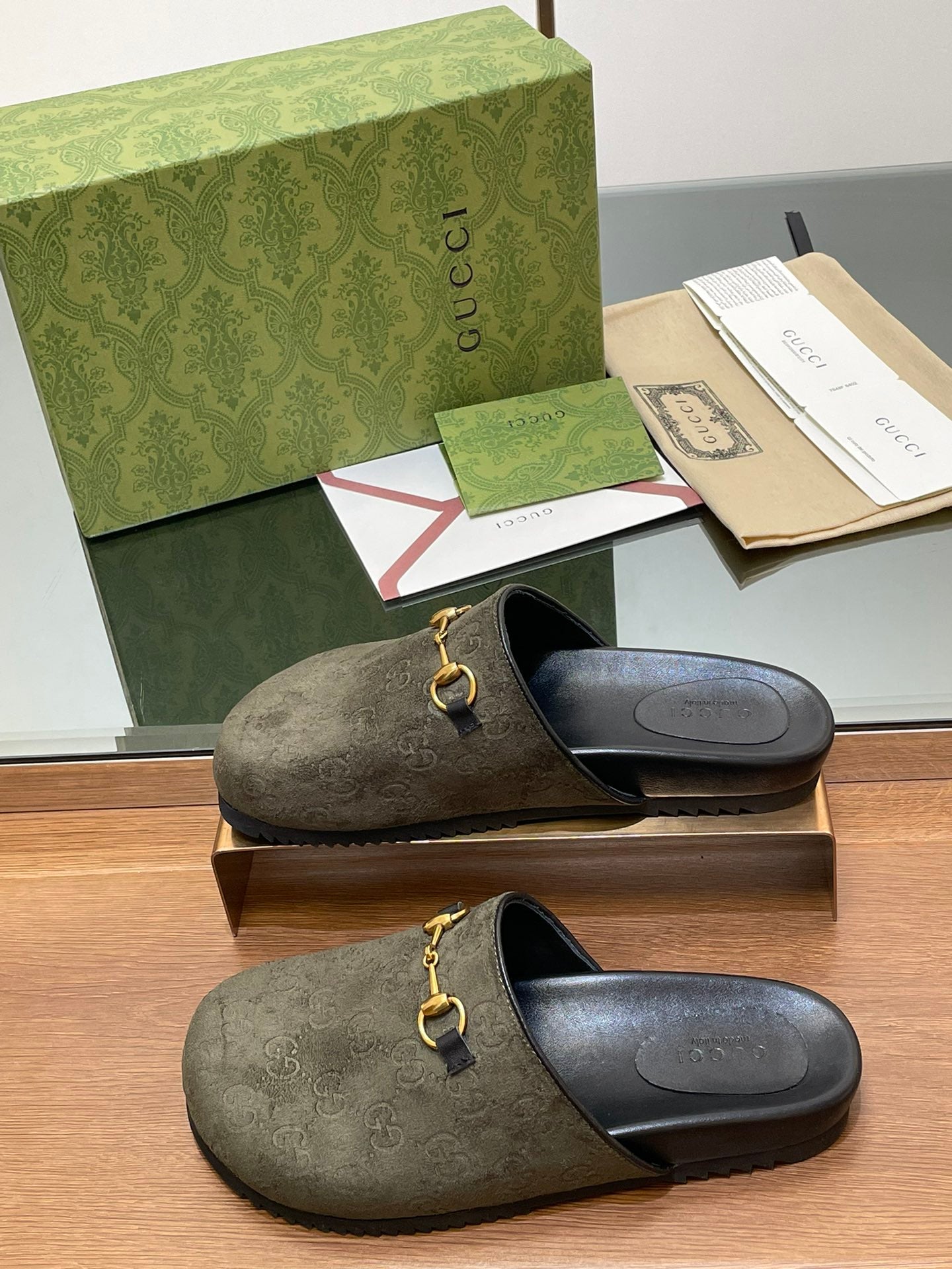 GG HORSEBIT MULE IN KHAKI GREEN EMBOSSED SUEDE AND SHEEPSKIN LINING - 35